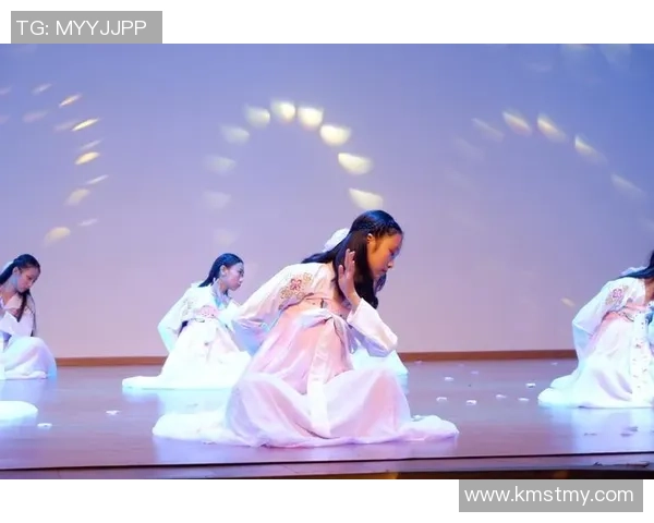 刘铮的奋斗历程与篮球梦想如何在风雨中绽放光彩 刘铮的奋斗历程与篮球梦想如何在风雨中绽放光彩