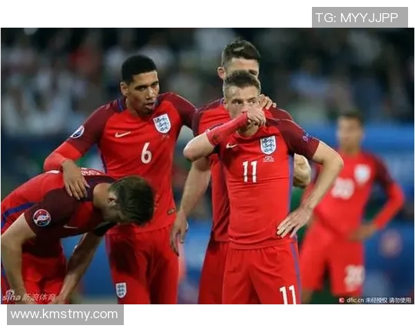 大连与长春激战正酣比赛比分揭晓引发球迷热议 大连与长春激战正酣比赛比分揭晓引发球迷热议