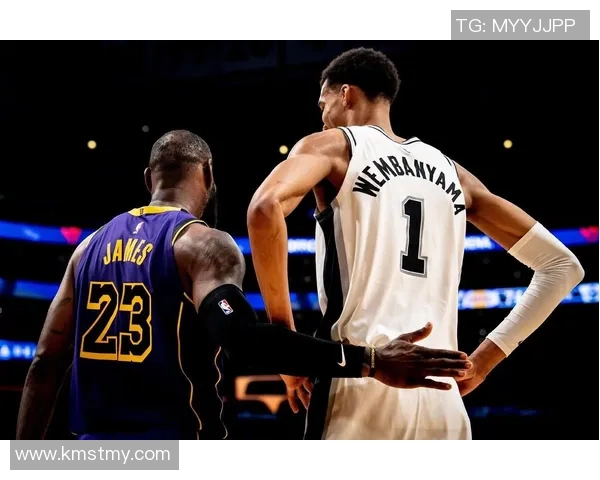 马刺与爵士精彩对决回顾NBA录像带你重温比赛精彩瞬间